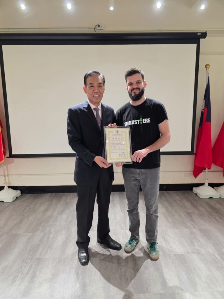 0bdb7b27 83e4 4330 bf9c 2875eb31006f 0bdb7b27 83e4 4330 bf9c 2875eb31006f